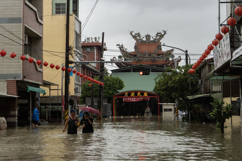 強颱凱米「百年一遇」暴雨，嘉南多處成汪洋──直擊台南鹽水居民受困實錄